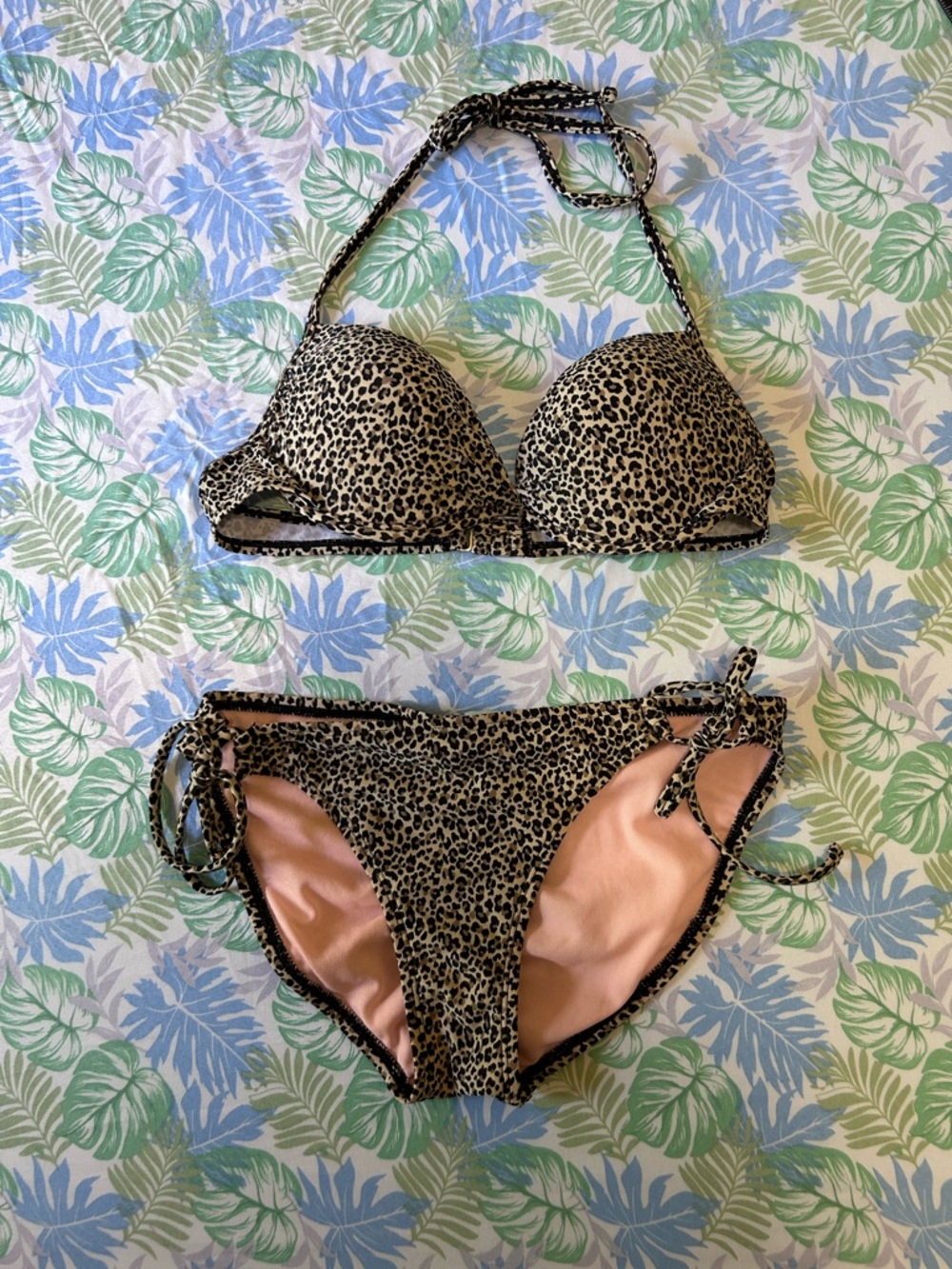 HOT WATER Leopard Print Push-Up Bikini Set - Large Top Medium Bottoms